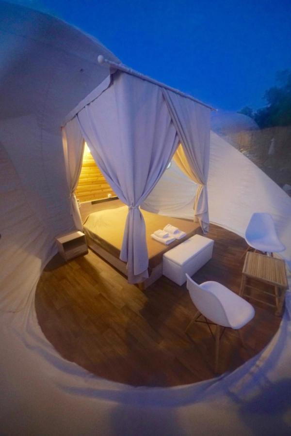 Bubble Tent Hotel Nea Moudania Exterior photo