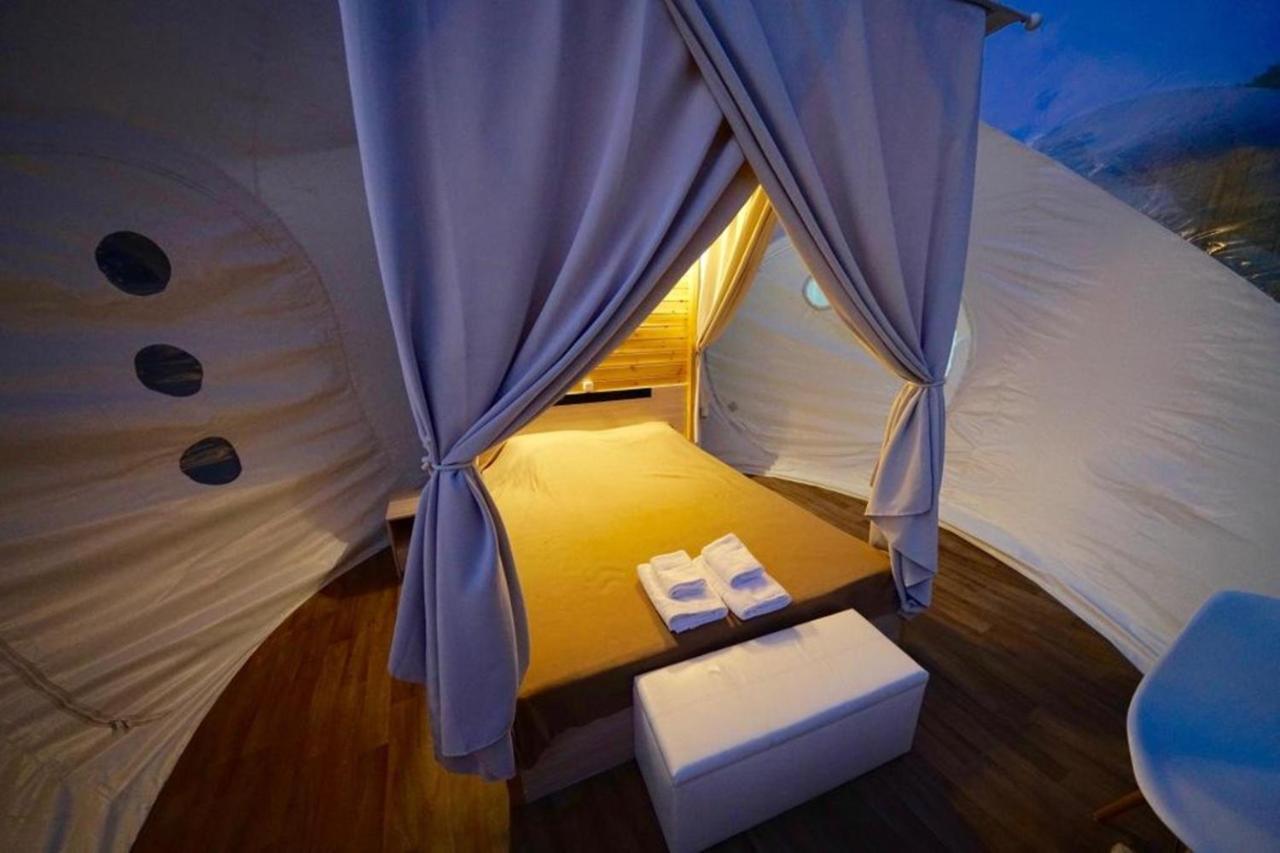 Bubble Tent Hotel Nea Moudania Exterior photo